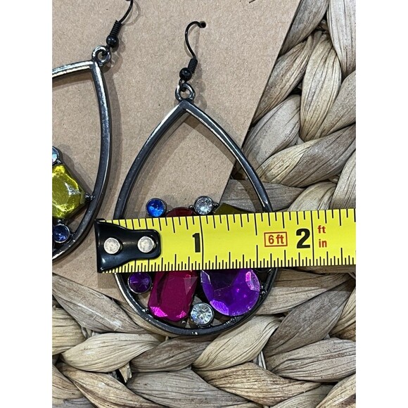 Vintage Gunmetal Jewel Tone Faux Rhinestone Dangle Rainbow Earrings Mob Wife - Picture 5 of 6